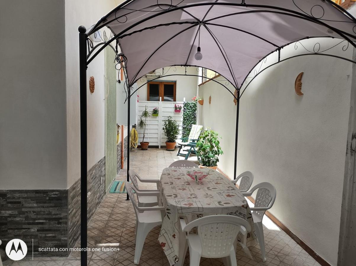 Апартаменты Casa Ninetta Рипосто Экстерьер фото